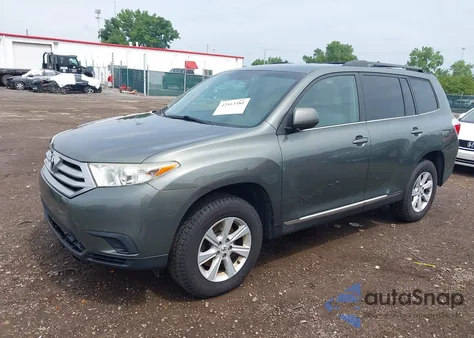 2013 Toyota Highlander Base V6 из США, поврежденный, VIN 5TDZK3EH7DS092115